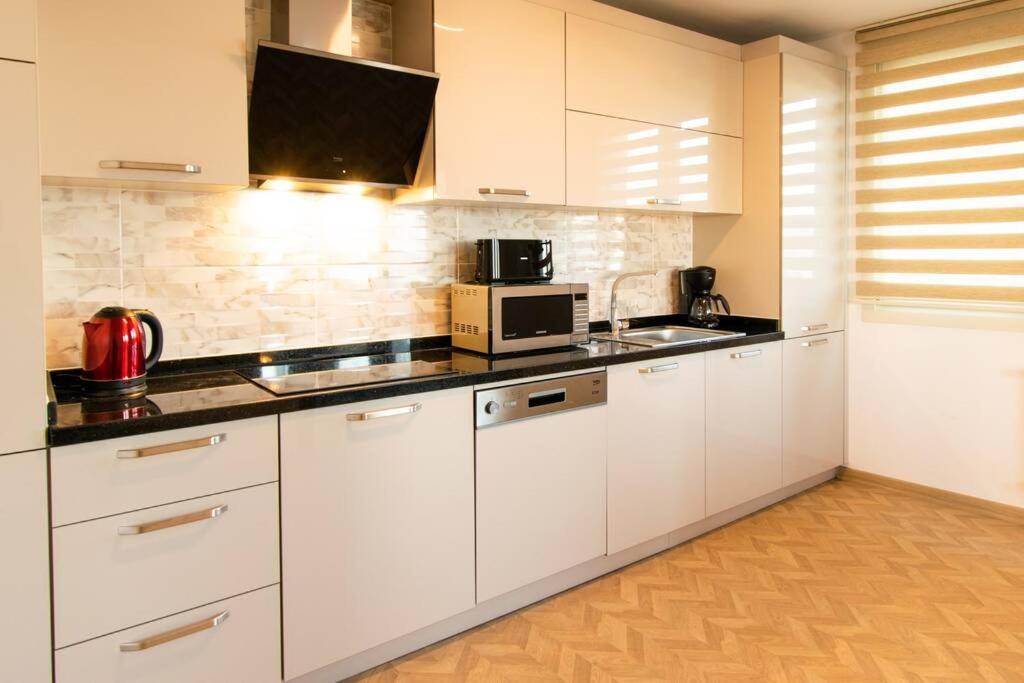 Charming Suite Bosphorus View อิสตันบูล ภายนอก รูปภาพ